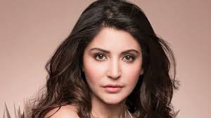 Indian cricket captain virat kohli and bollywood actress anushka sharma got married in italy on monday, they said in a statement, ending weeks of frenzied speculation that they were getting hitched. Diam Diam Anushka Sharma Dan Virat Kohli Gelar Pernikahan Di Italia Yuk Intip Kebahagiaannya Halaman All Tribun Jatim