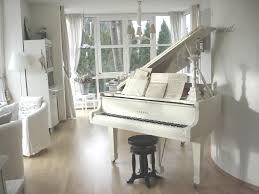 Weihnachten Klavierfront Jpg 1 024 768 Pixels Flugel Klavier Klavier Wohnzimmer Schabby Schick