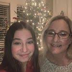 Tara Earls's Instagram, Twitter & Facebook