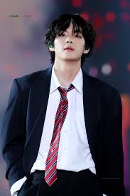 Just in case you were wondering, the love of v's life is tannie.however, interestingly enough, v's love life is the only one that bts' management company big hit entertainment has. Bts V Occupies Domestic And Foreign Trends And Snatches Locals Hearts For Delivering An Outstanding Performance At Mama Japan And Fns Festival Allkpop