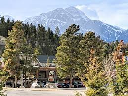 Tvs come with cable channels, and guests can stay connected with free wifi. Tonquin Inn 15 Photos 29 Reviews Hotels 100 Juniper Avenue Jasper Ab Phone Number