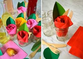 1001 Idees De Pliage De Serviette En Papier Facile Pour Anniversaire En 2020 Pliage Serviette Serviette Papier Serviettes