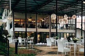 Date nights don't have to break the bank, and good food doesn't always come with a hefty price tag. 10 Most Romantic Restaurants In Kl For The Perfect Date Night Out