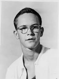 Allison Qualls's Instagram, Twitter & Facebook