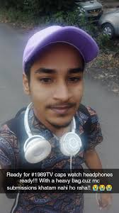 What era do you guys think I am!!! (Yes I'm jumping to trend finally!!!)  Also someone please teach me how to take aesthetic pictures 🥺🥺🥺