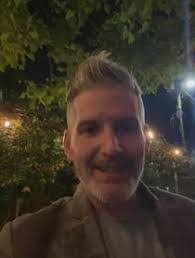 Aaron Michael's Instagram, Twitter & Facebook