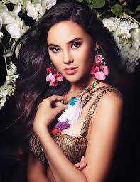 منشان الله تسمعوا قصتي بس اذا سمحتو رح احكيلكن يلي عم يصير معي لأنو إذا بضل  ساكتة رح موت من القهر وصدقاً ماعم بالغ بحكيي أنا هلأ أصدق مرة بحياتي بكون  فيها..