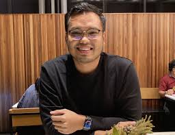 Siapa tidak kenal dengan selebriti media sosial, khairul aming yang popular dengan pelbagai video masakan. Jualan Sambal Nyet Cecah Rm1juta Tiada Video Masakan 11 Ramadan Khairulaming Ambil Off Day Nak Rehatkan Minda Saya Hanya Lelaki Biasa Viral Mstar