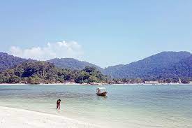 We are looking for luxury, peace, good food and lovely surroundings,and obviously weather! Pulau Pangkor Reisebericht Nutzliche Tipps Und Infos