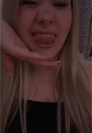 Leah Busby's Instagram, Twitter & Facebook