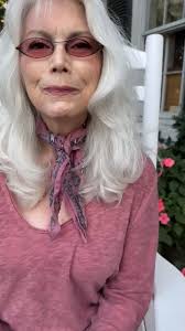 EmmylouSongbird's video Tweet