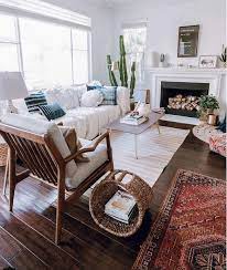 60 Light Minimalist Decor Ideas That Make Your Home Look Fabulous Tips Home Decor Boho Chic Living Room Boho Living Room Rugs In Living Room
