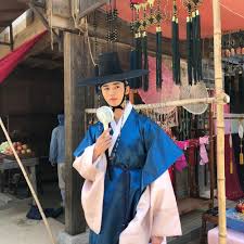 Www, and record of youth. 10 Potret Kece Byeon Woo Seok Pemeran Do Joon Di Drama Flower Crew