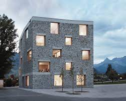 The bernardo bader architekten salgenreute chapel is perched atop a mountain ridge near the small market the bernardo bader architekten reconstruction, consisting simply of a main aisle and apse. Alpinsportzentrum Von Bernardo Bader Architekten Schutzhuttenasthetik In Schruns Architektur Und Architekten News Meldungen Nachrichten Baunetz De