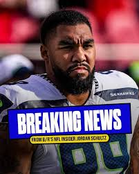 Woo Hoo! Leonard William and Bryon Murphy II are a hot duo! No team want to  play against the Seahawks, anywhere! <3