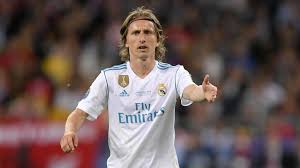 Real madrid midfielder luka modric has been named the thread best playmaker of the decade according to the list compiled by the international institute of football history and statistics (iifhs). Real Madrid Luka Modric Winkt Gehaltserhohung Inter Wechsel Wohl Vom Tisch Eurosport