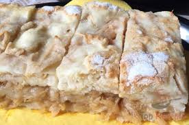 Apfelkuchen Mit Griess In 5 Minuten Zubereitet Top Rezepte De Rezept Rezepte Lebensmittel Essen Apfelkuchen Rezept