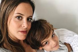 Sister of portuguese television presenter carolina patrocinio who's best known as a host for disney kids. Filho De Mariana Patrocinio Diagnosticado Com Doenca Autoimune