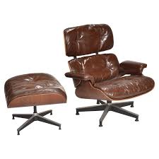 Early Ray And Charles Eames For Herman Miller Lounge Chair And Ottoman In Rosewood At 1stdibs