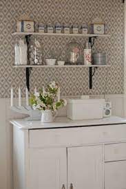 Ljusa färger och mönster som passar den lantliga inredningsstilen. Pin Pa Kitchen
