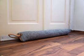 10 Best Door Draft Stoppers Of 2021 Door Draft Blocker Guard Reviews To keep out draft plus bugs from coming into my apartment from the outside.