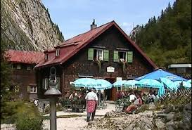 Die erste hütte zur rast ist schön urig und. Hollentalangerhutte 2002 Und 2017 Williz Wildes Wuseln
