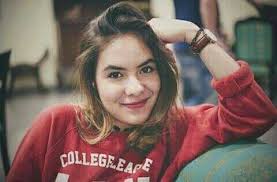 Mereka menduga jika steffi zamora ikut muncul dalam sekuel dilan 1990. Pin Oleh Gusti Harry Di Steffi Zamora Artis