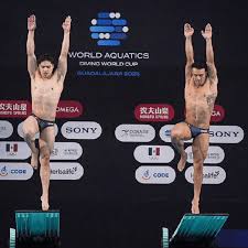 Osmar Olvera y Juan Manuel Celaya conquistan el oro en el Mundial de  Clavados 2025