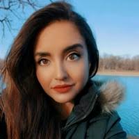 Alayna Bowen's Instagram, Twitter & Facebook