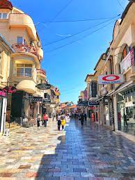 Je begint en eindigt deze wandelreis in het levendige stadje ohrid, aan het op zevenhonderd meter hoogte gelegen meer van. 8 X Waarom Een Vakantie In Ohrid Zeker Het Overwegen Waard Is Linda Nl