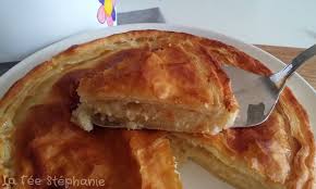 Recette De La Galette Des Rois A La Creme D Amande Et Aux Pommes 100 Vegetale Recette Galette Des Rois Galette Des Rois Vegan Galette Des Rois