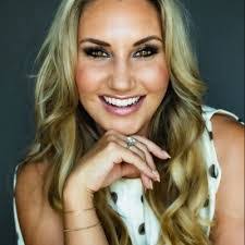 Vickie Sands's Instagram, Twitter & Facebook