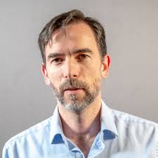 Stephen Noon's Instagram, Twitter & Facebook