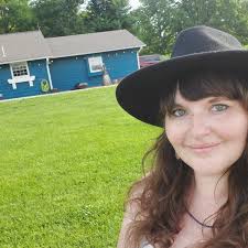 Megan Luttrell's Instagram, Twitter & Facebook