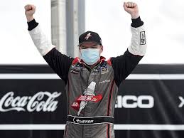 Daniel suarez had an excellent qualifying run at kentucky speedway on friday and won the pole for saturday's quaker state 400. Rookie Custer Gets First Cup Win In Wild Kentucky Finis Accesswdun Com