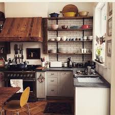Deborah Osburn On Instagram Had To Repost This Cozy Kitchen By And For Writer Sqkarn Using Our Glazed Brick G Cuisines Maison Cuisine Bois Cuisine Rustique