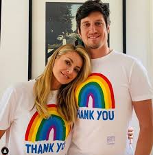 Oxford university press is a department of the university of oxford. Strictly S Tess Daly Shares First Photo Of Daughters As Husband Vernon Kay Enters I M A Celeb