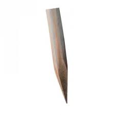 Le kit complet clôture en panneau rigide d'une hauteur de 103 à 193 cm sur 160 mètres de long contient : Piquet De Cloture Appointe O 160 Mm Sud Bois Terrasse Bois Direct Scierie