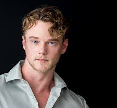 Kendra Harrell (@KHarrellPhoto)