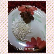 Yang paling penting, pilih bedak yang warnanya cocok dengan skintone anda. Pakai Bedak Sejuk Cara Ni Kalau Nak Muka Jadi Lebih Licin Jeragat Pudar Keluarga