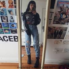 It just stuck with young people back in the 90s and it continues to inspire many today. Soft Grunge Aesthetic Soft Grunge Grunge Outfit Ideas Novocom Top