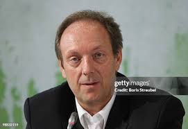 Thomas Hackbarth's Instagram, Twitter & Facebook