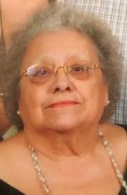 Mary Hoenig's Instagram, Twitter & Facebook