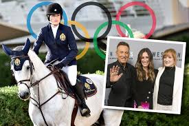 Jessica rae springsteen (born december 30, 1991) is an american equestrian. Jessica Springsteen Vying For Olympic Equestrian Team