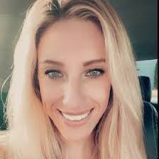 Alyssa Pompei's Instagram, Twitter & Facebook