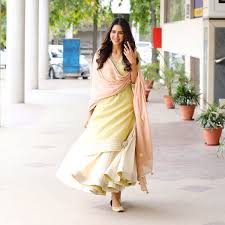 See more ideas about punjabi fashion, indian outfits, punjabi models. Sonam Bajwa Ar Twitter Was All Smiles At Press Conference In Chandigarh Yesterday For Manje Bistre Releasing 14th April