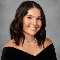 Julia Pecora's Instagram, Twitter & Facebook