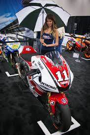 Ben Spies Factory Yamaha Motogp Bike Umbrella Girl Motogp Motorcycle Girl Umbrella Girl