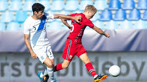 Fredrik aursnes is a norwegian professional footballer who plays as a midfielder for eliteserien club molde. Yb W392jbf4ifm