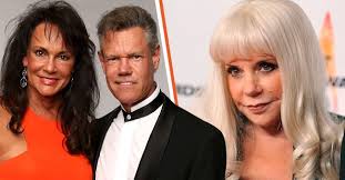 Mary Beougher's Instagram, Twitter & Facebook